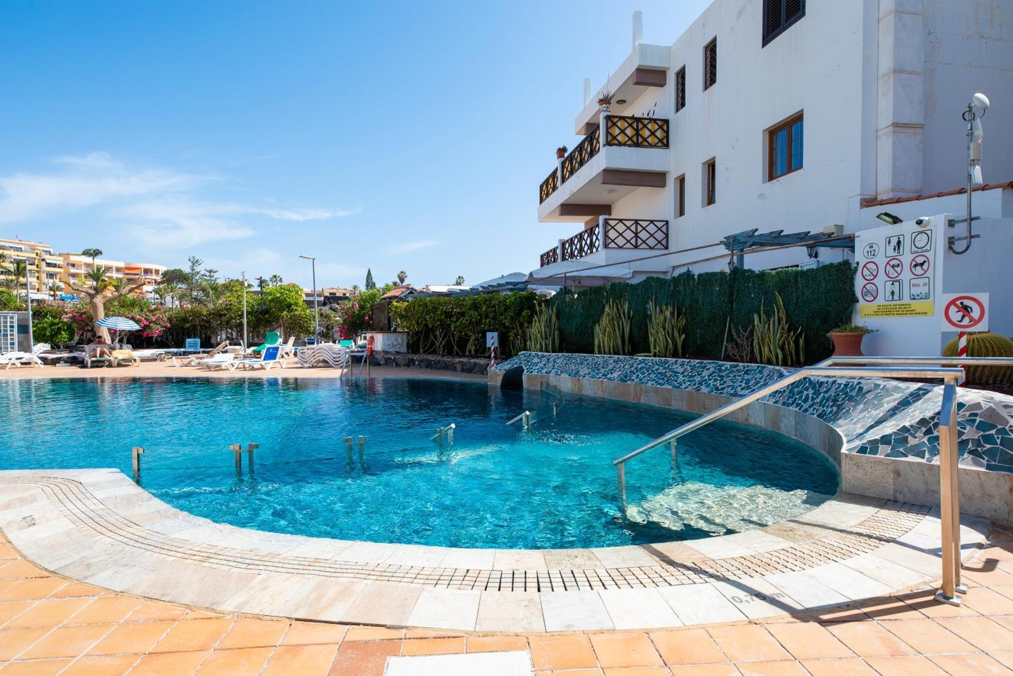 Neptuno Ocean View, Beach Line With Pool Puerto de Santiago  Esterno foto