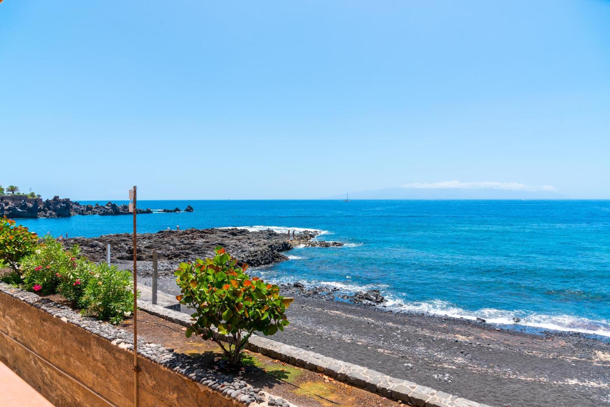 Neptuno Ocean View, Beach Line With Pool Puerto de Santiago  Esterno foto