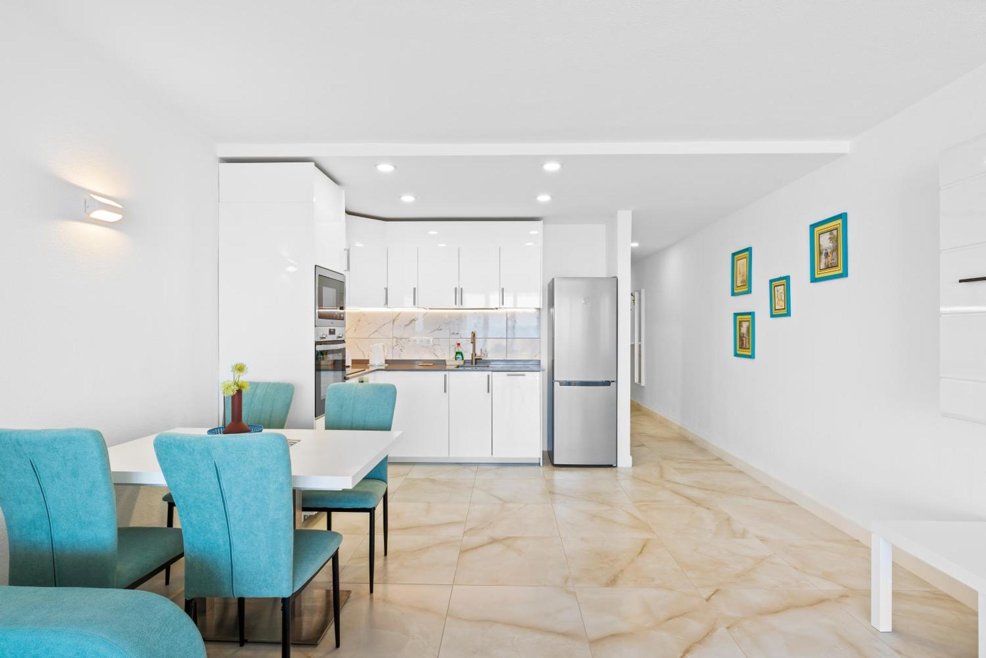 Neptuno Ocean View, Beach Line With Pool Puerto de Santiago  Esterno foto